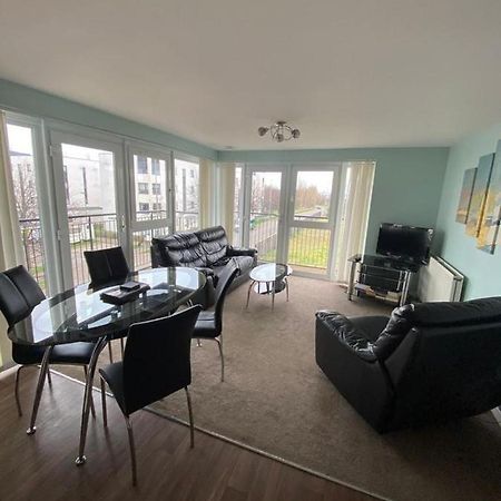 Fabulous 3 Bedroom Flat Единбург Екстериор снимка