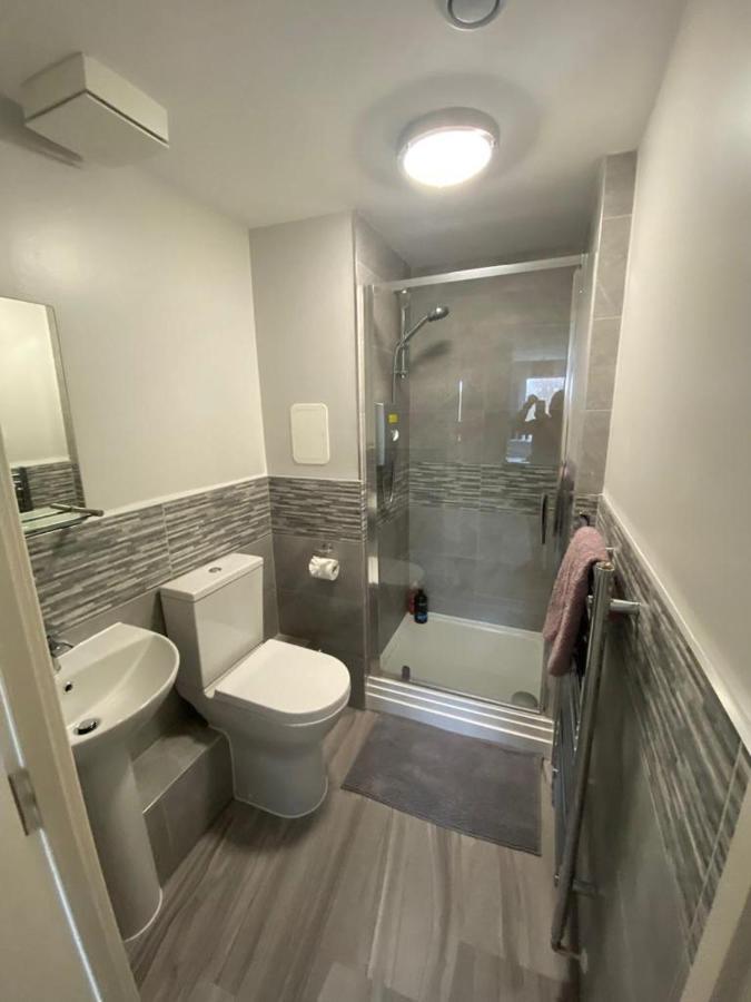 Fabulous 3 Bedroom Flat Единбург Екстериор снимка